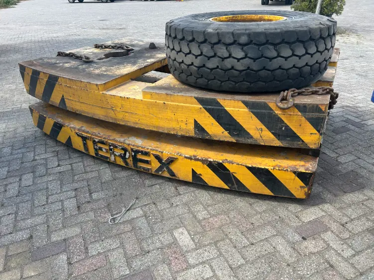 Hijskranen te koop en voor in koop. Kranen, onderdelen en toebehoren.