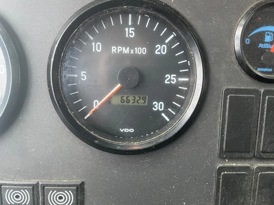 Hijskranen te koop en voor in koop. Kranen, onderdelen en toebehoren.